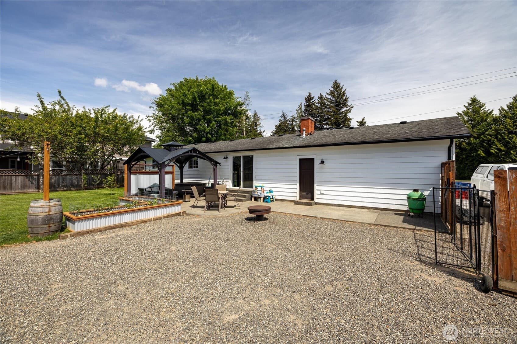 Property photo 35