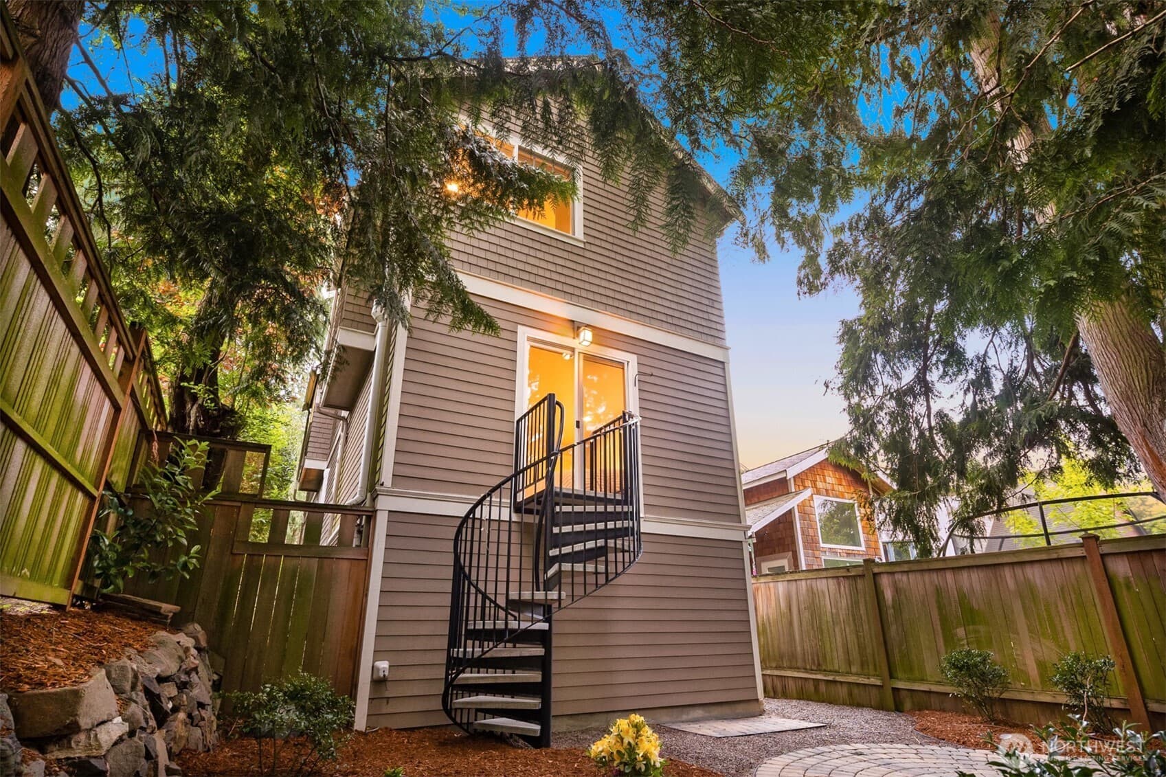 Property photo 38