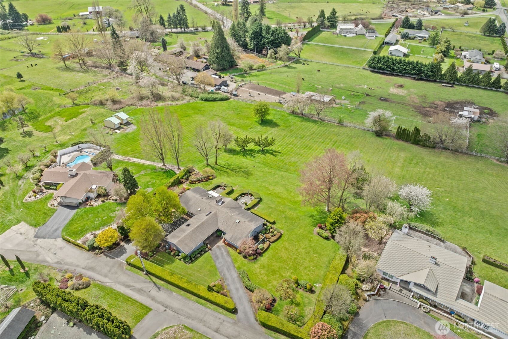 Property photo 35