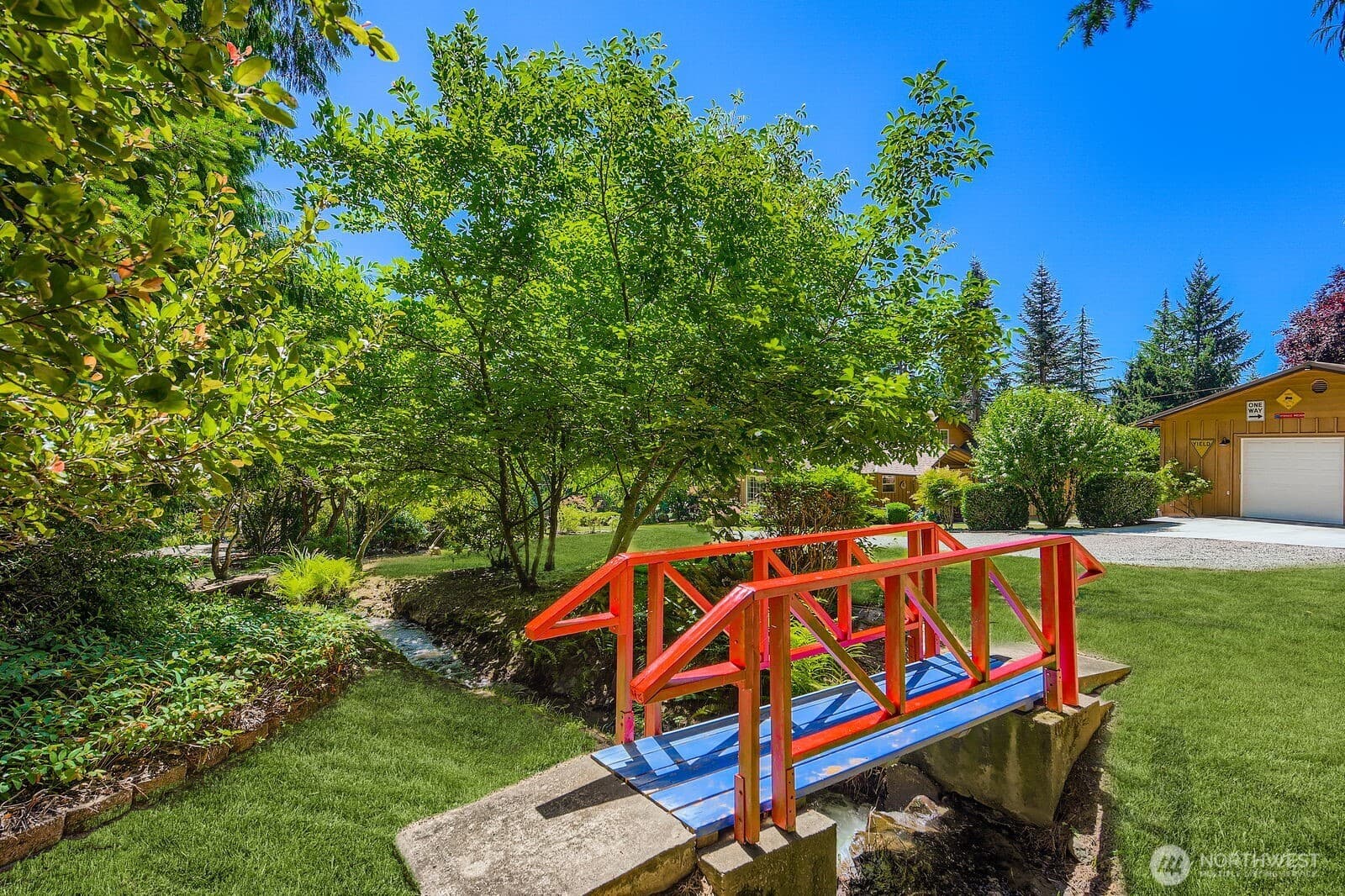 Property photo 32