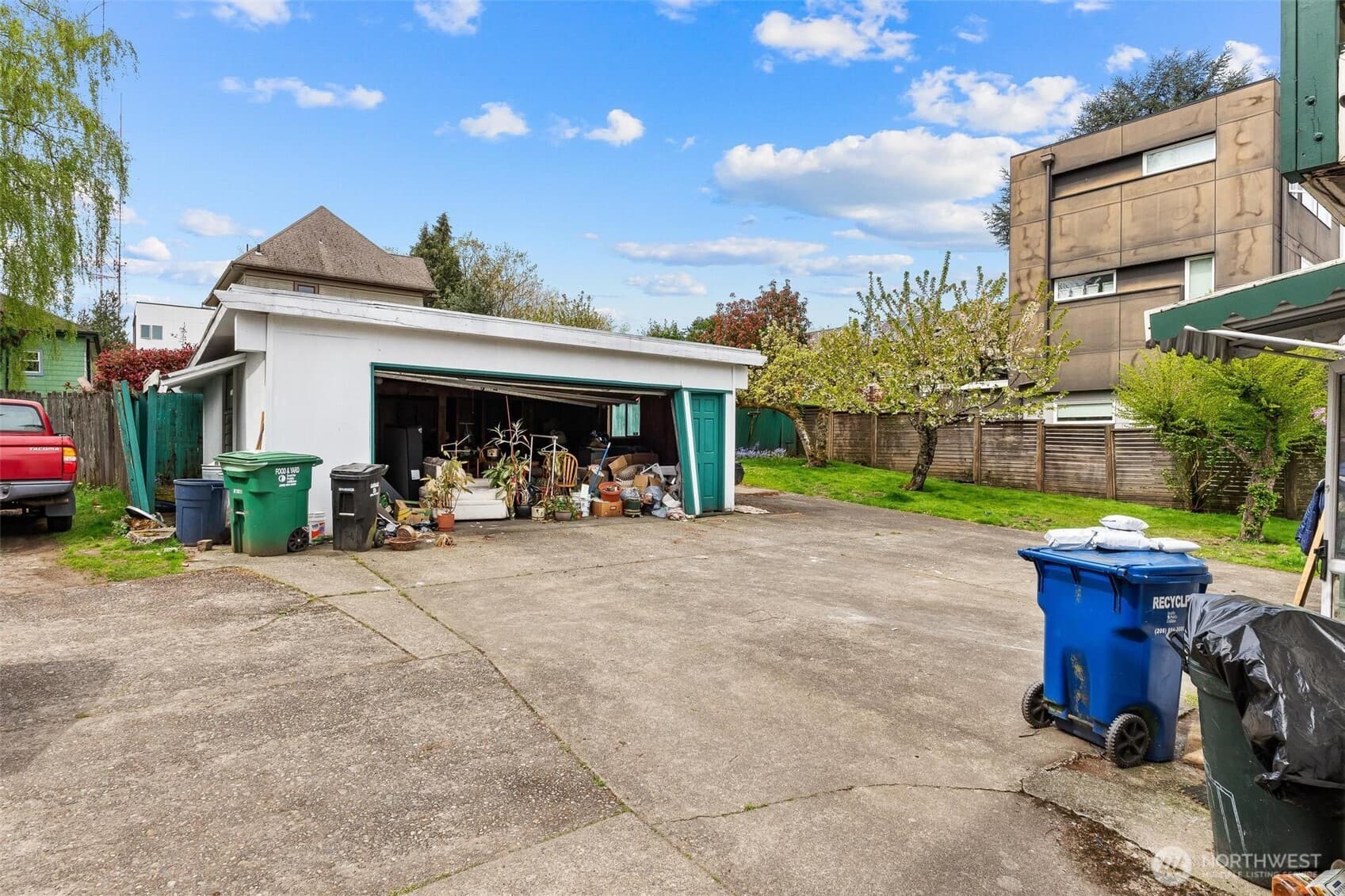 Property photo 31