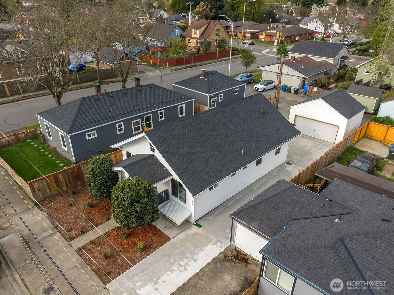 Property photo 38