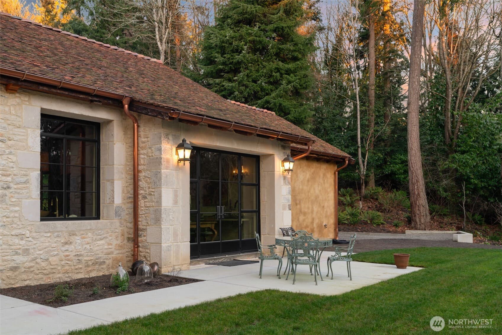 Property photo 32