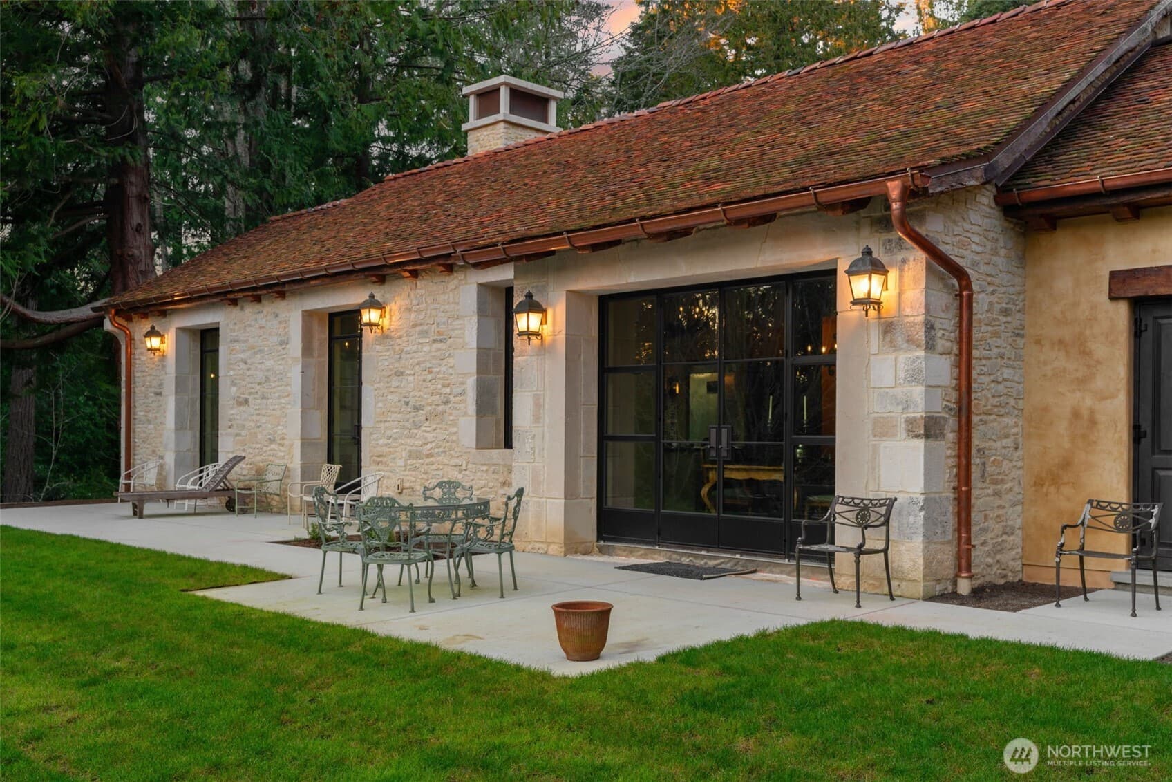 Property photo 35