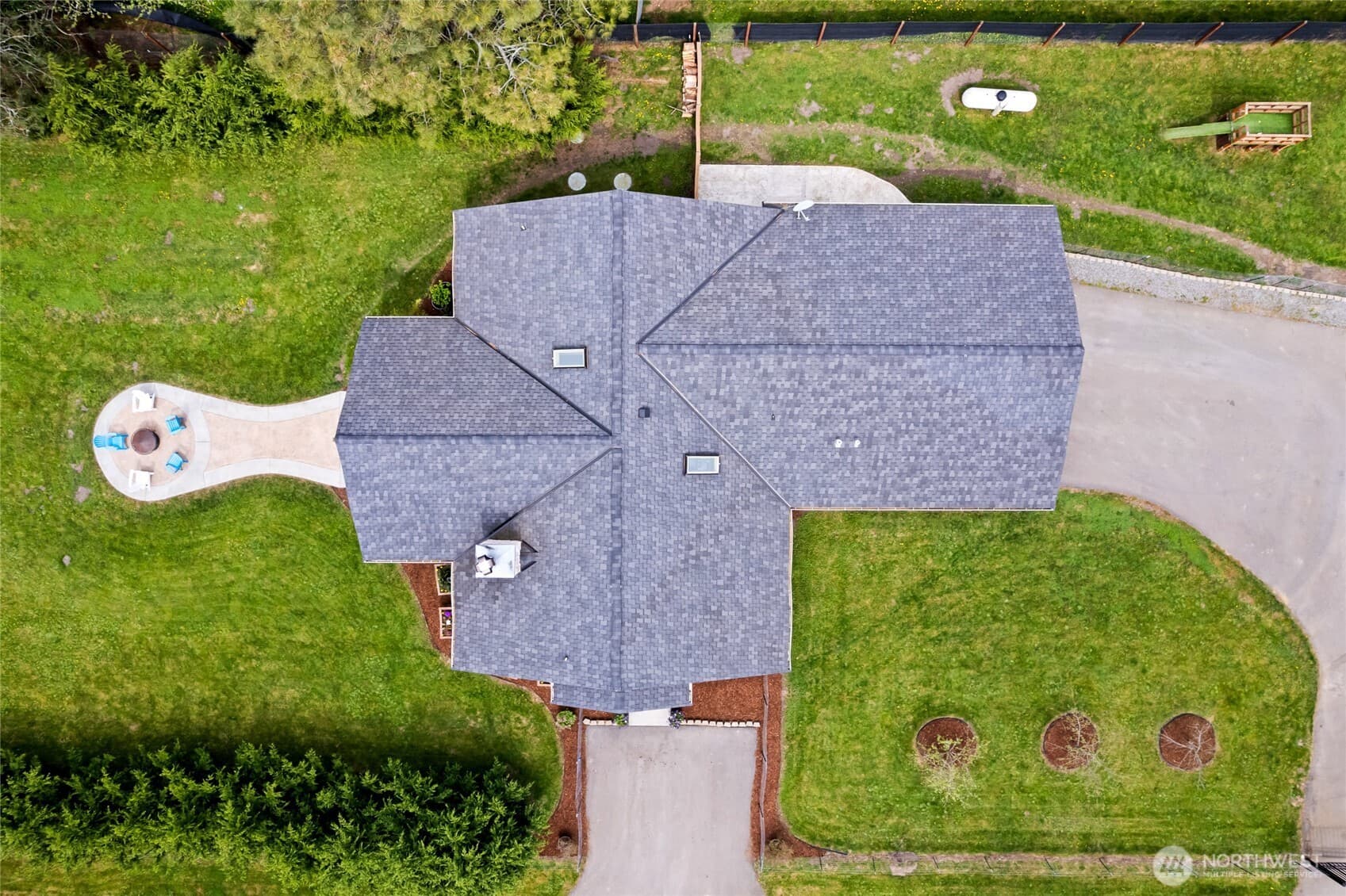 Property photo 35