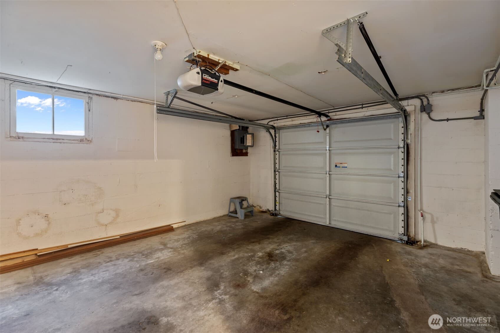 Property photo 36