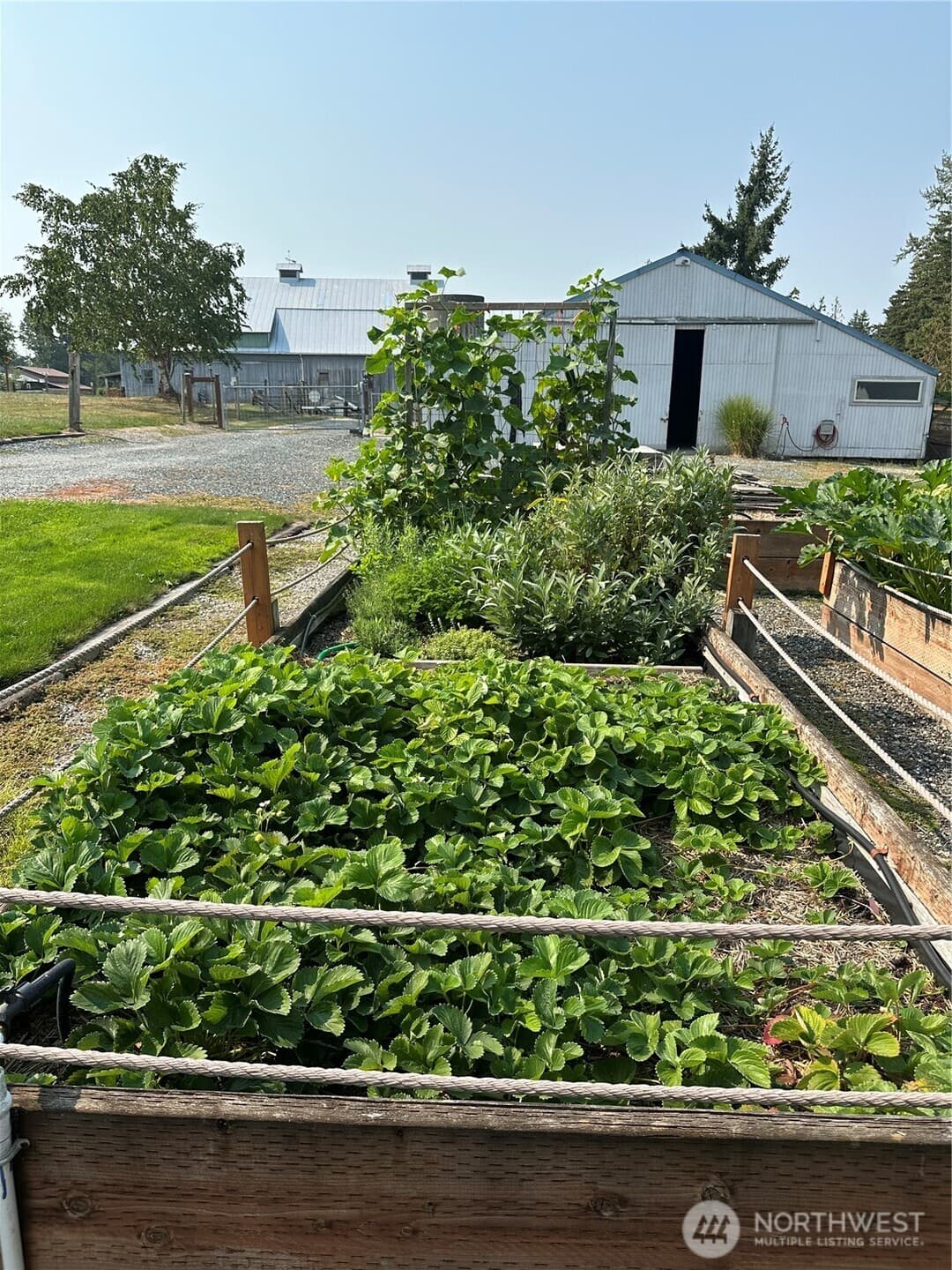 Property photo 37