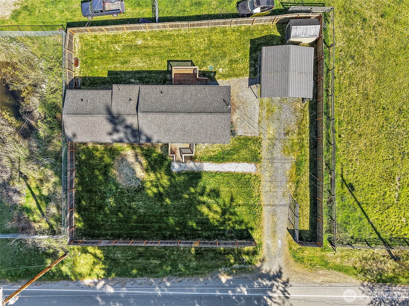 Property photo 32