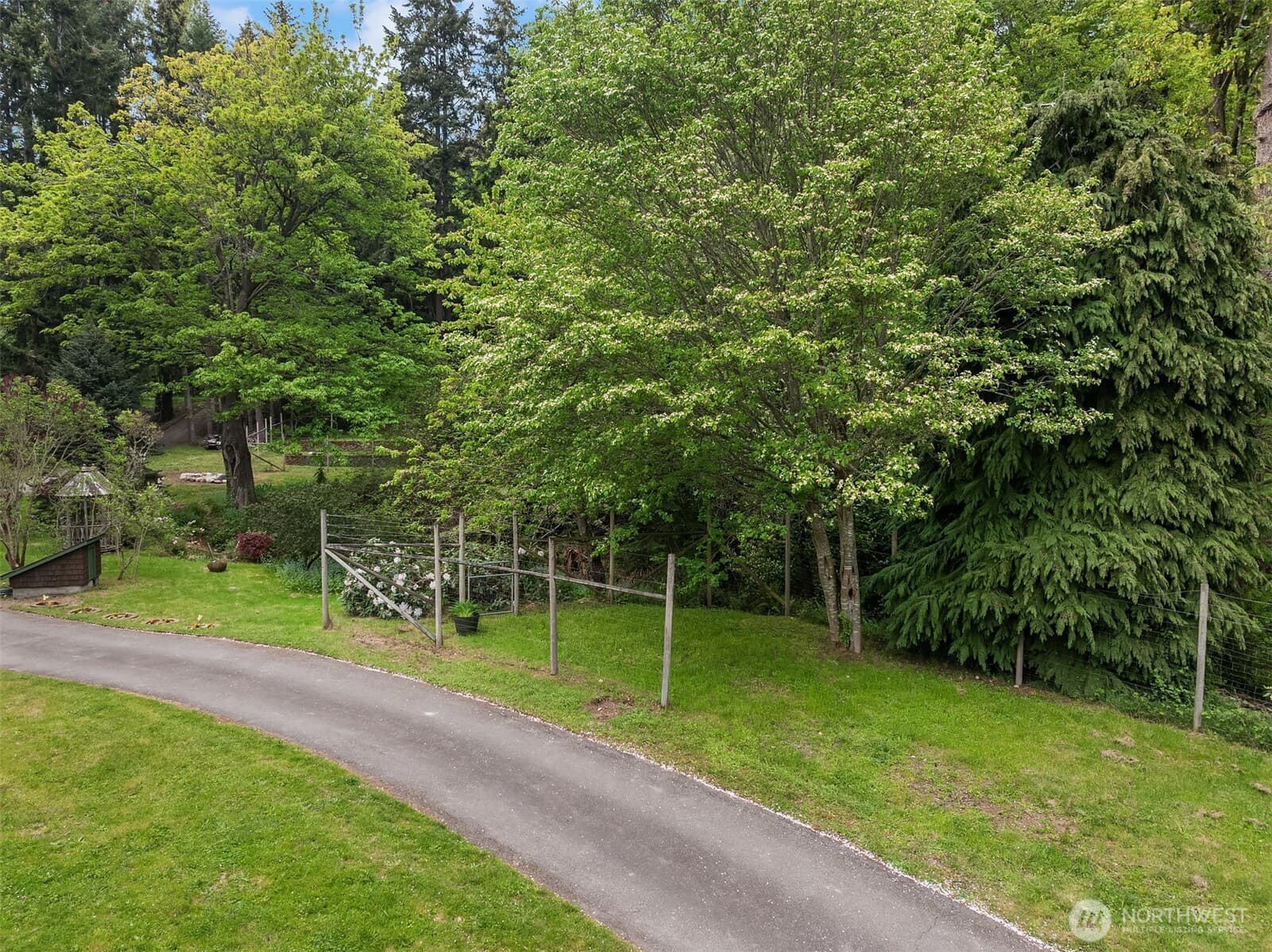 Property photo 33