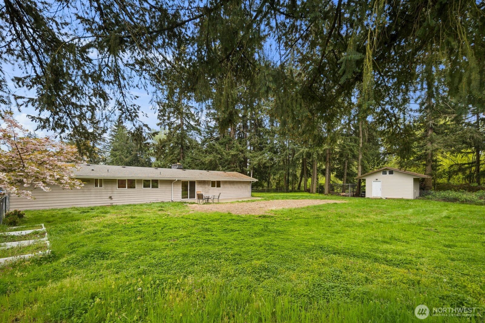 Property photo 35