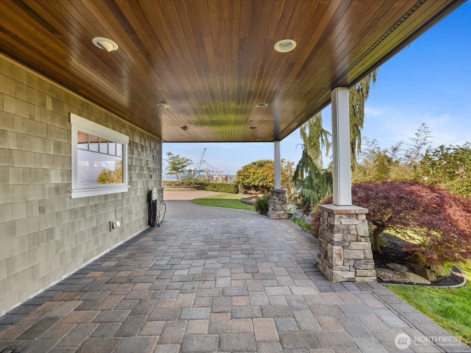 Property photo 32