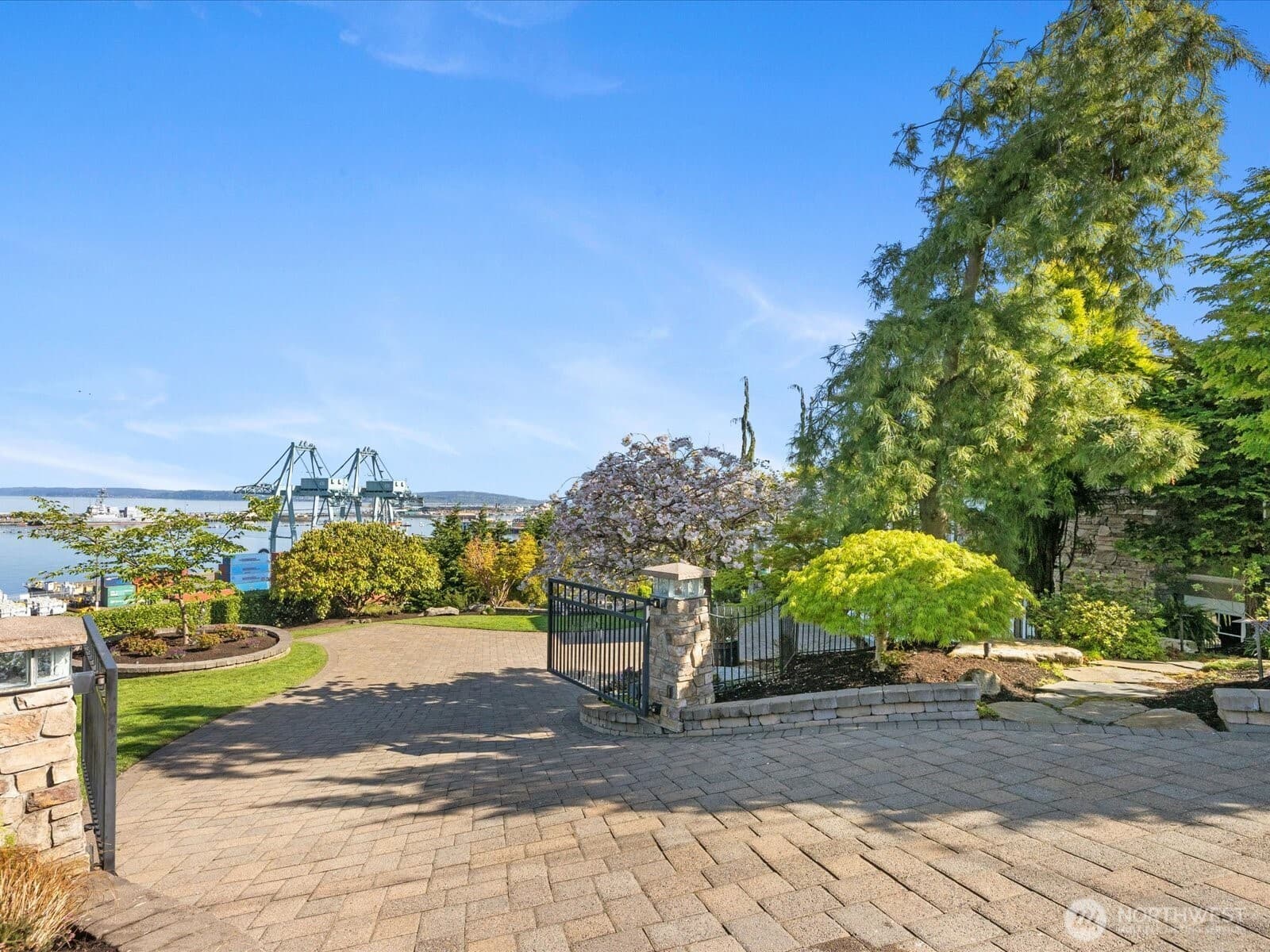 Property photo 38