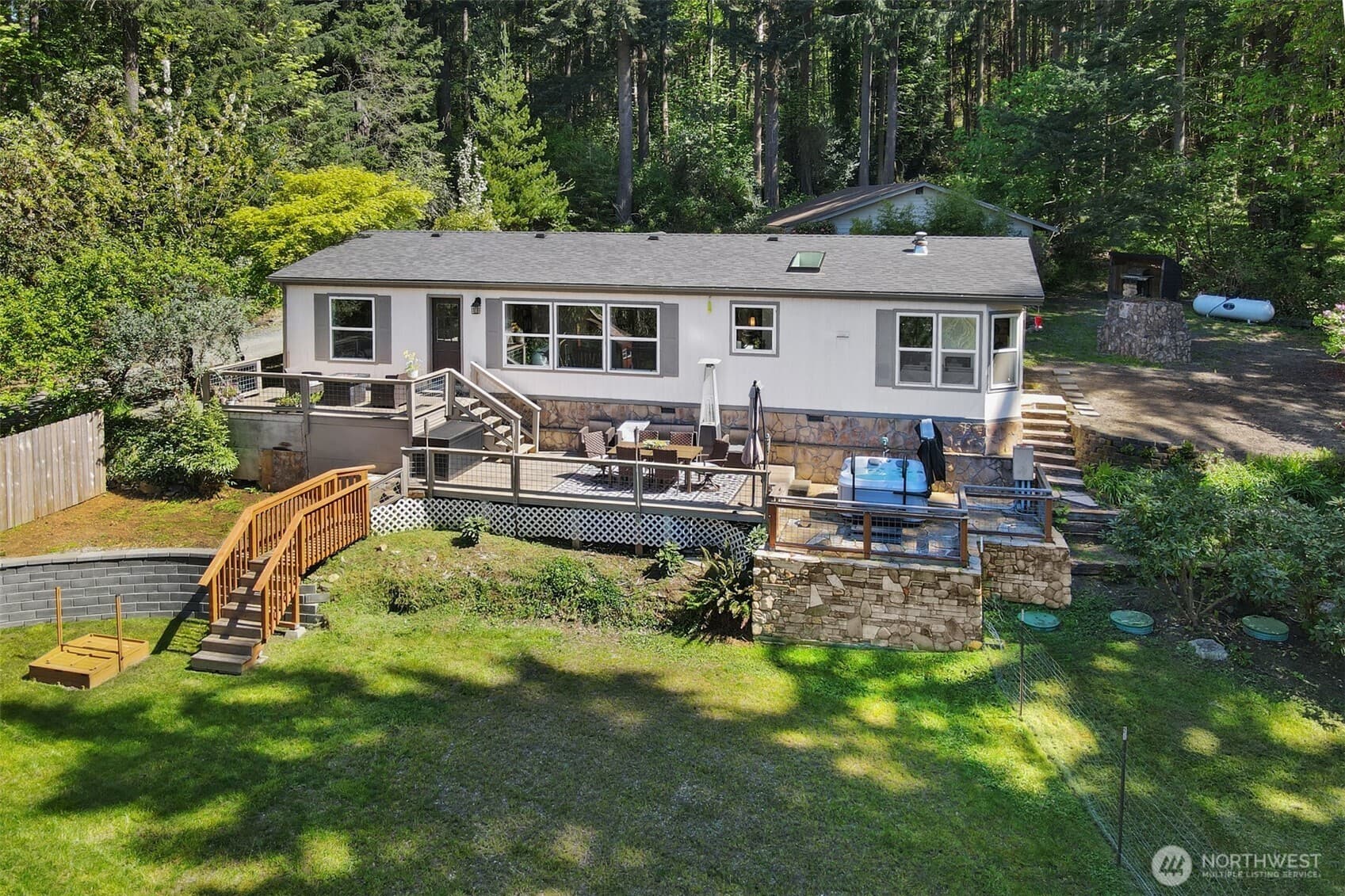 Property photo 35