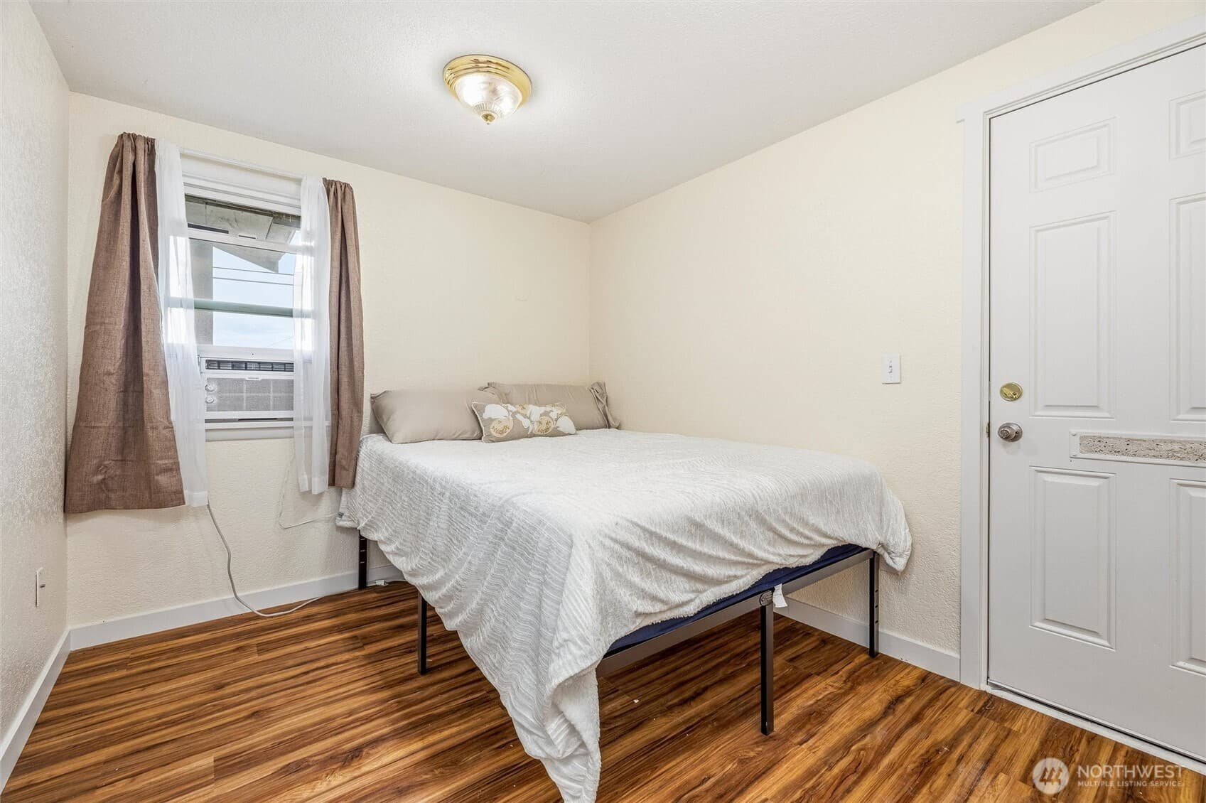 Property photo 37