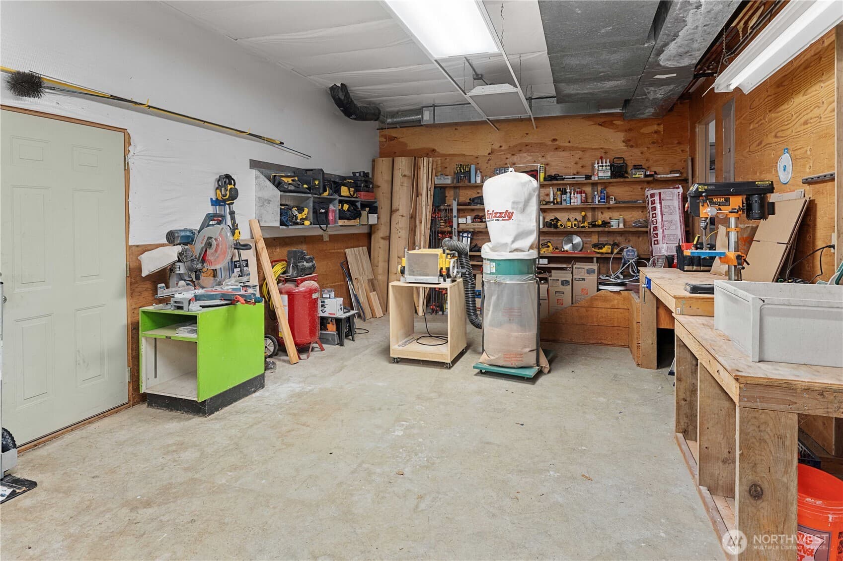 Property photo 31