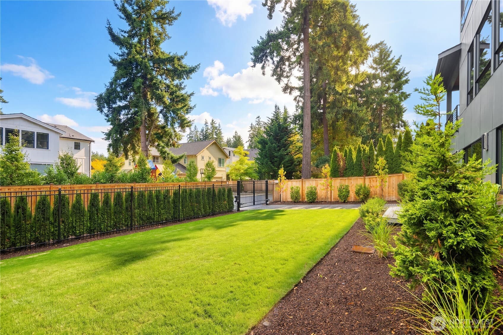 Property photo 37