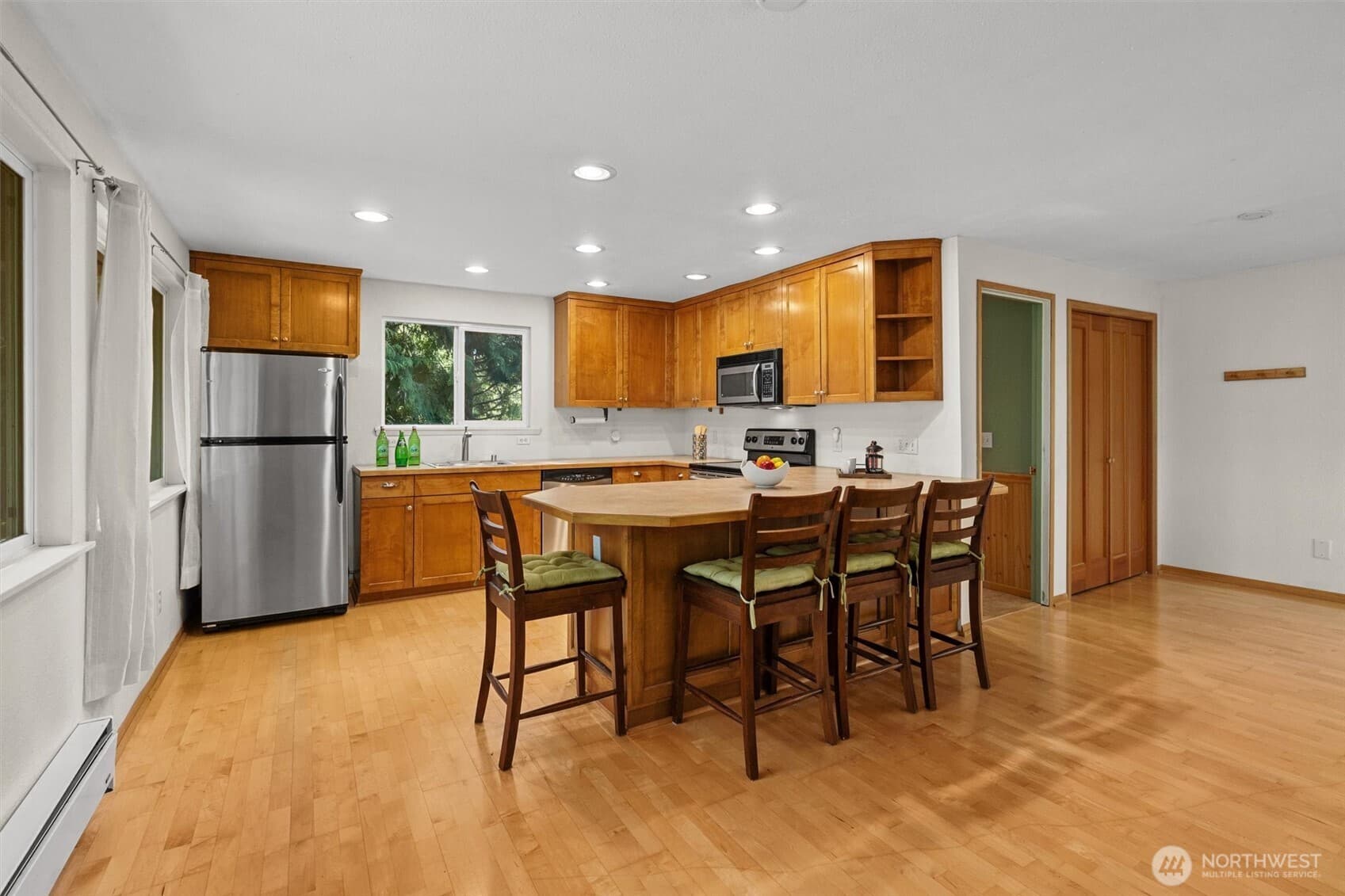 Property photo 35
