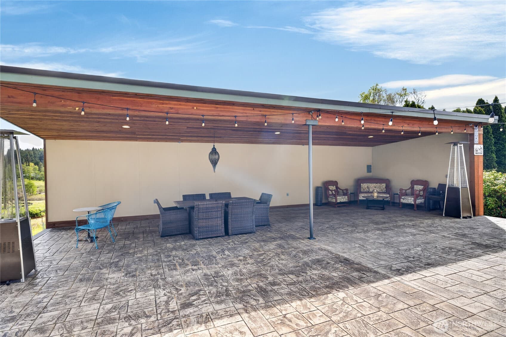 Property photo 32