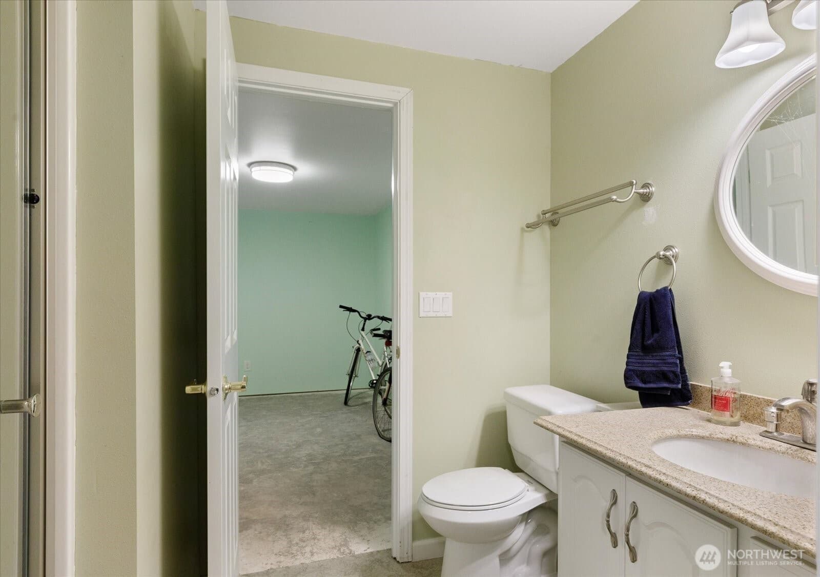 Property photo 32