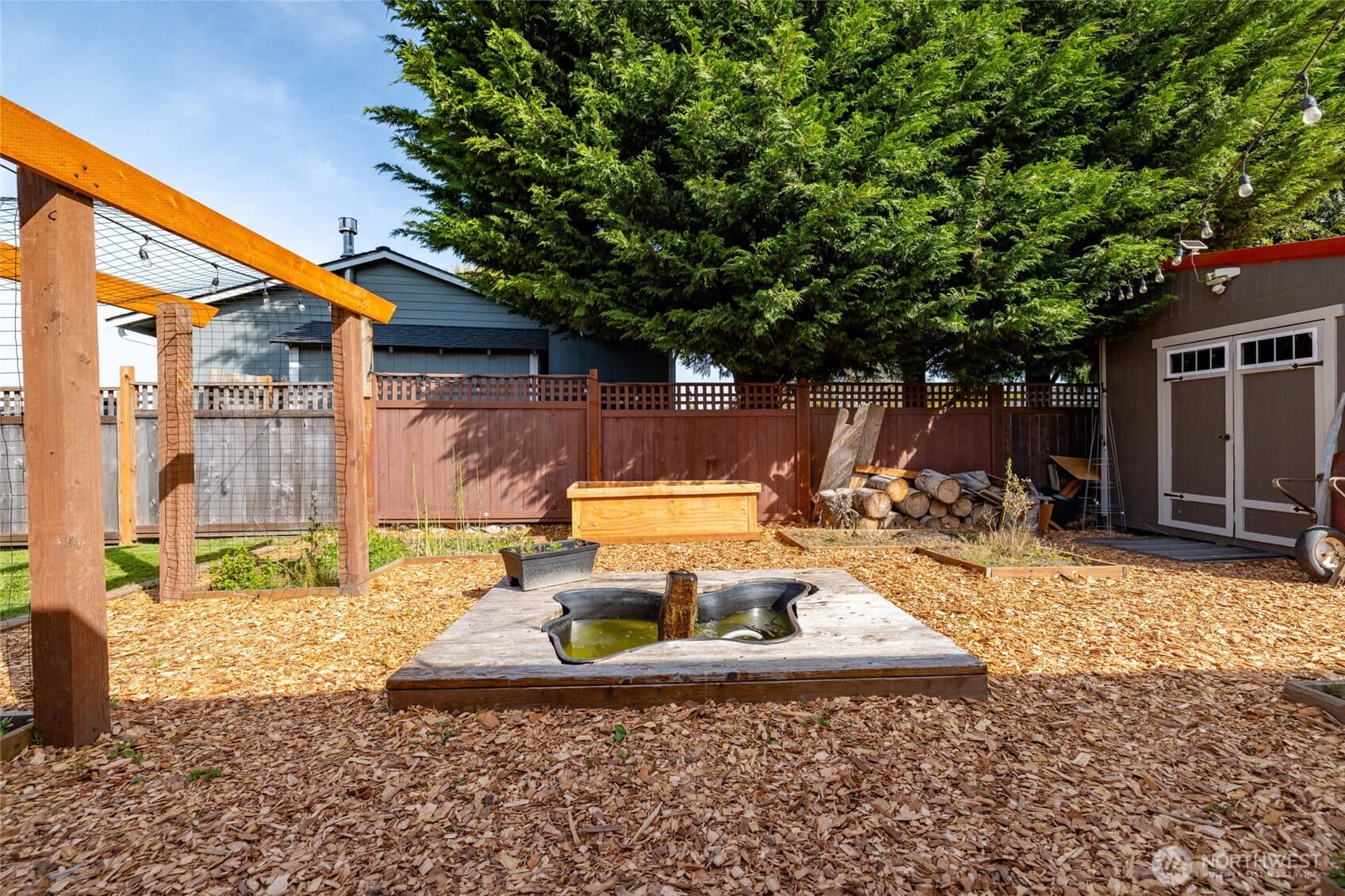 Property photo 33