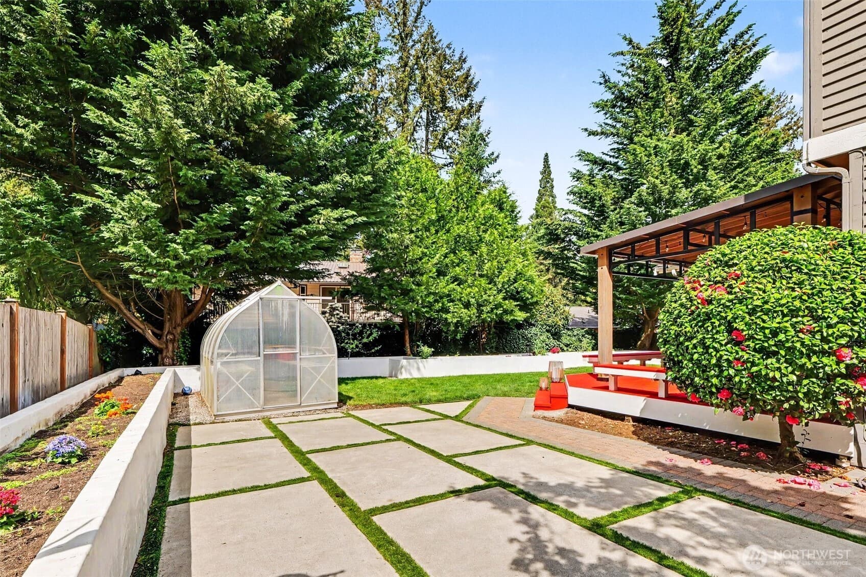 Property photo 33