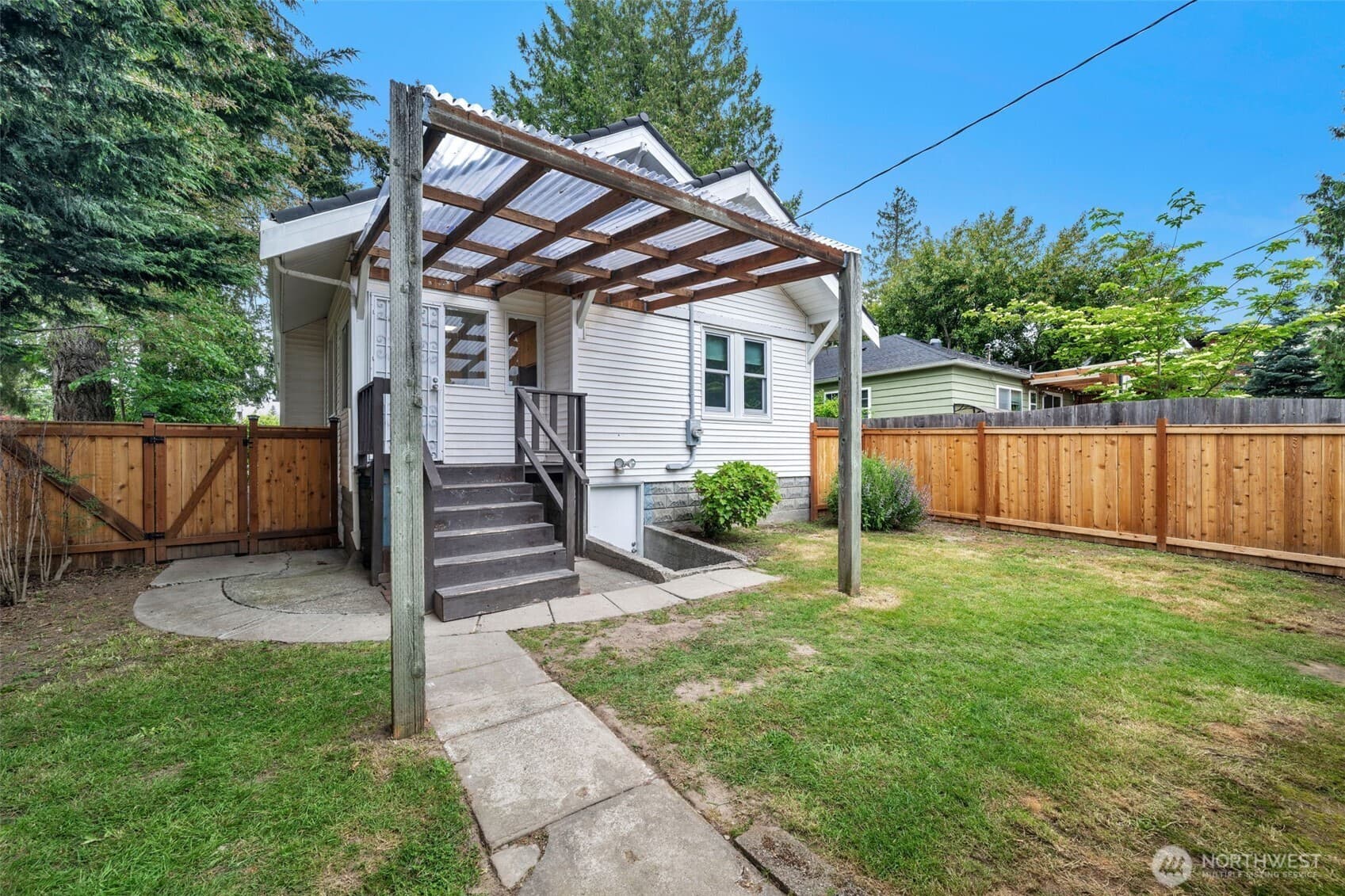 Property photo 38