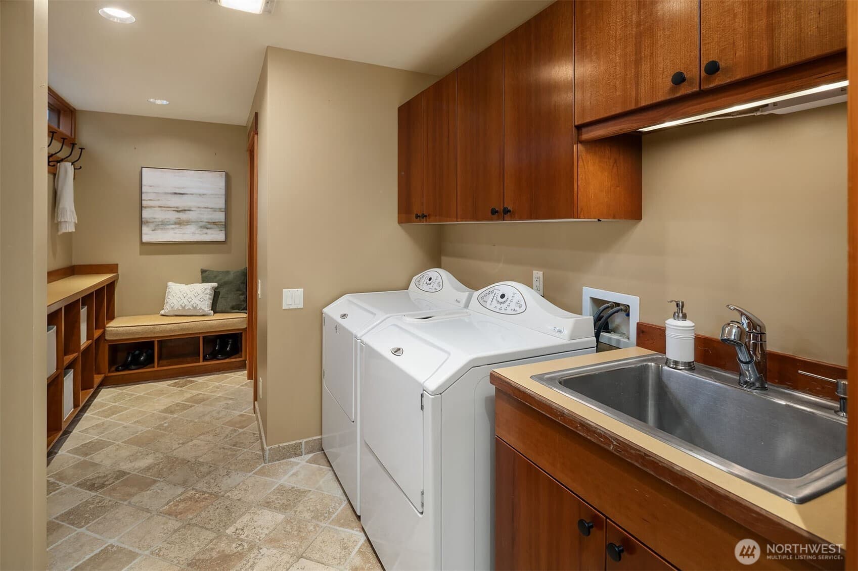 Property photo 33