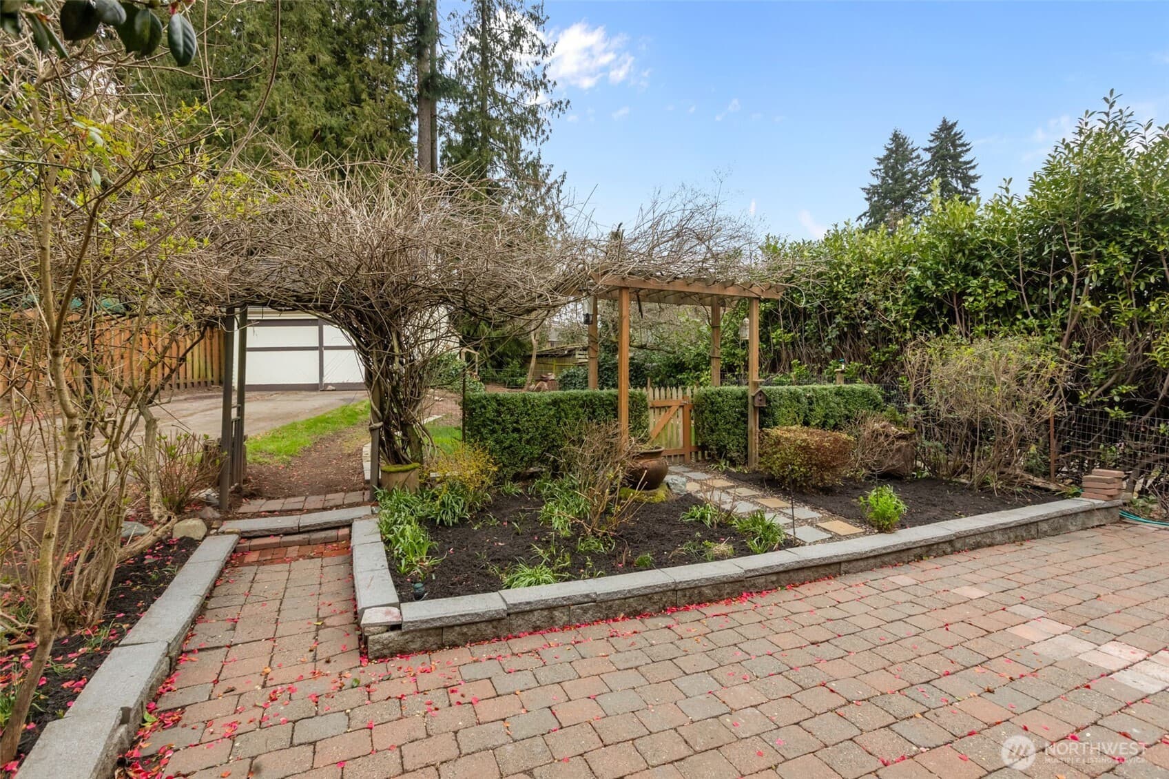 Property photo 31