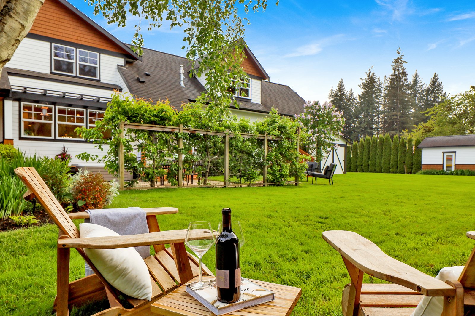 Lawn, pergola, and garden area